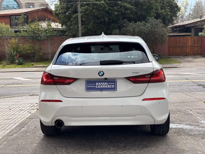 BMW 118 2023