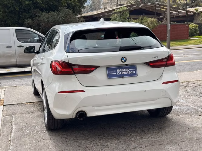 BMW 118 2023