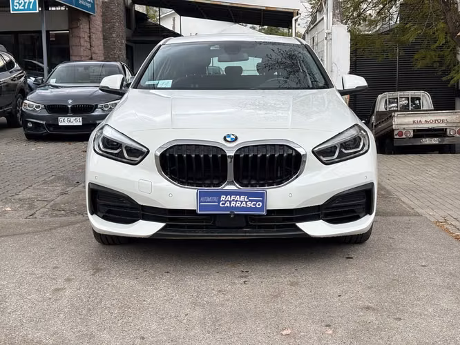 BMW 118 2023