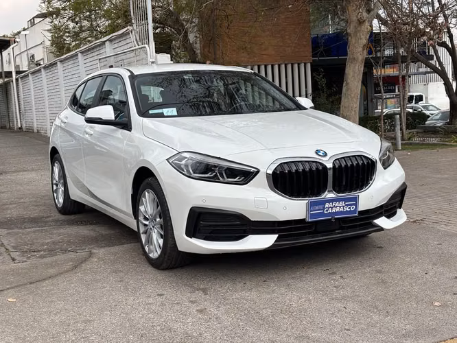BMW 118 2023