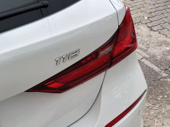 BMW 118 2023
