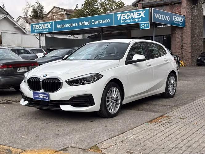 BMW 118 2023