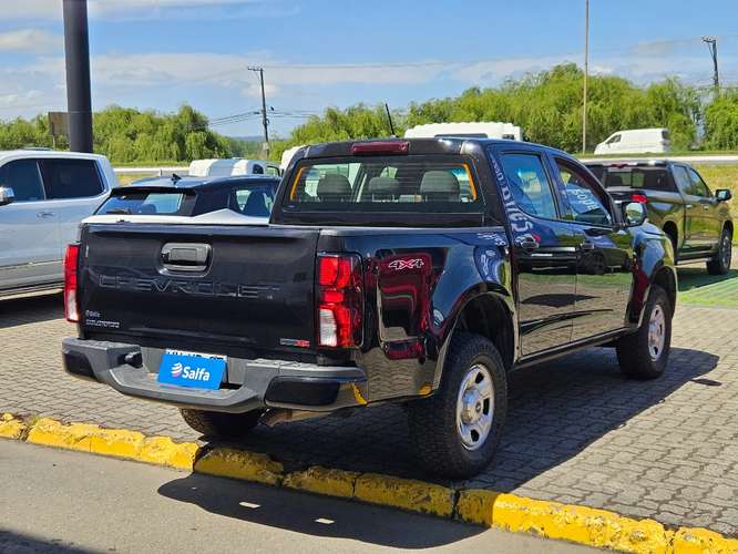 Chevrolet Colorado 2.8TD WT MT 4WD S 2025