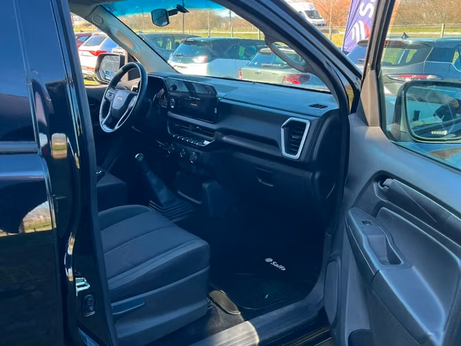 Chevrolet Colorado 2.8TD WT MT 4WD S 2025 - Imagen 15