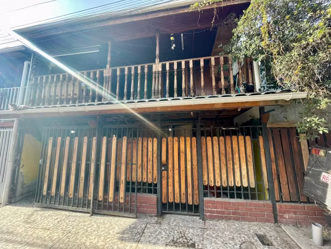 AMPLIA CASA SÓLIDA EN SAN BERNARDO – EXCELENTE OPORTUNIDAD DE COMPRA CON SUBSIDIO EN TU VIVIENDA