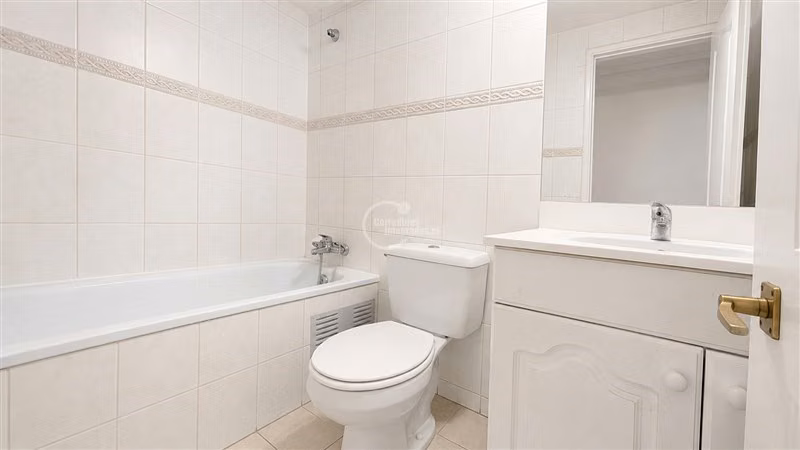 Depto en arriendo de 3 dorm.+ Servicios en Las Condes - Imagen 23