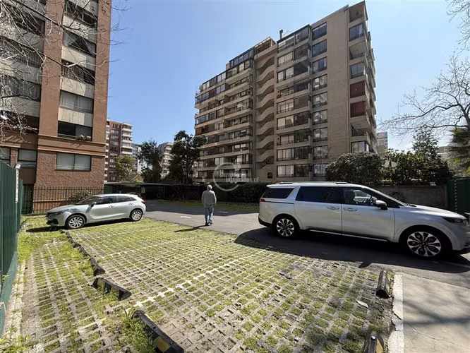 Depto en arriendo de 3 dorm.+ Servicios en Las Condes - Imagen 26