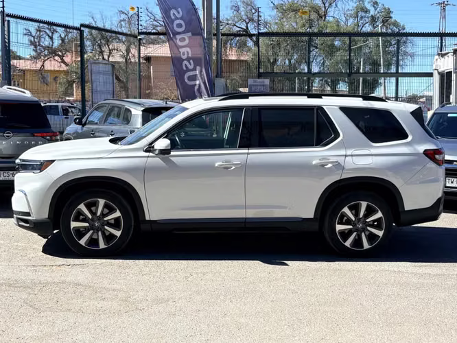 Honda Pilot 3.5 ELITE 4X4 AT 5P	 2023