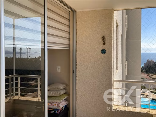 Departamento en venta piso 12 de 3 dorm. en Algarrobo