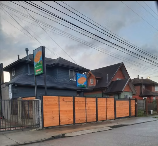 ARRIENDO CASA 3 DORMITORIOS 2 BAÑOS EN VALLE VOLCANES