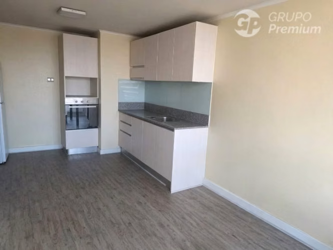 Arriendo Depto Luminoso, amplio de 1 dormitorio Est Central