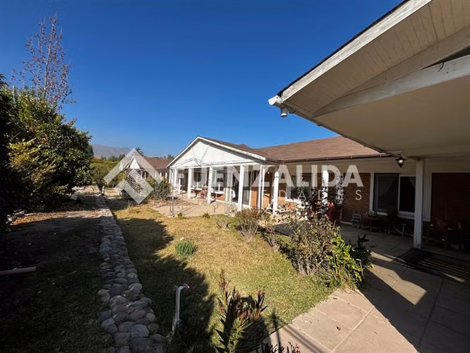 Casa Multifamiliar 4 casas piscina y quincho Calera de Tango