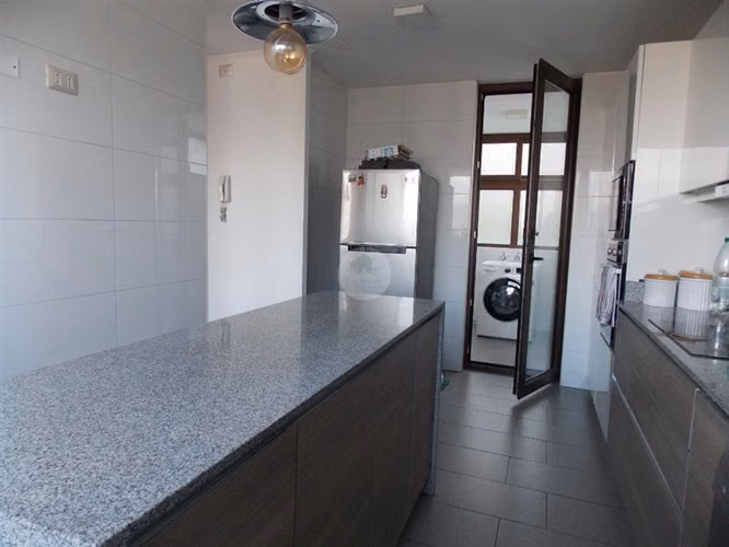 Excelente Departamento en venta de 3 dorm. en Lo Barnechea