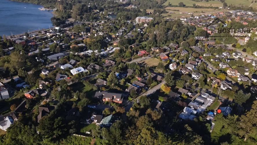 SE VENDE TERRENO DE 1.666,66 M2 EN AVDA. LOS COLONOS, IDEAL PARA PROYECTO COMERCIAL EN LA CIUDAD DE PUERTO VARAS