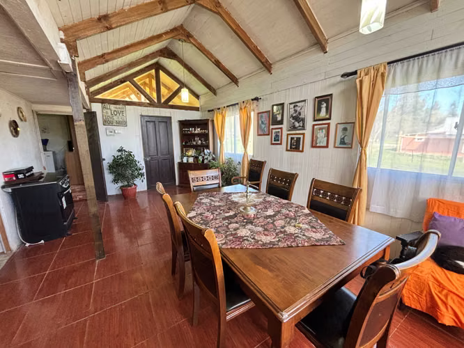 Amplia Parcela con 2 casas y hermosa vista. Colb (179631)