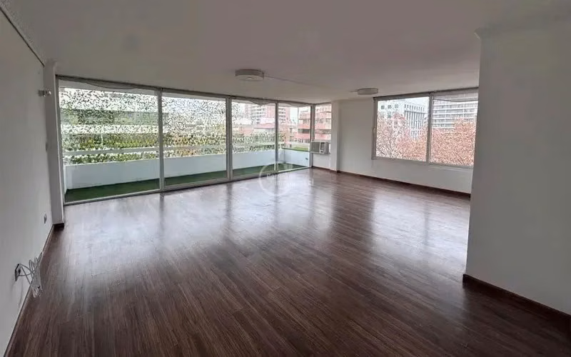 Departamento en arriendo de 4 dorm. en Las Condes