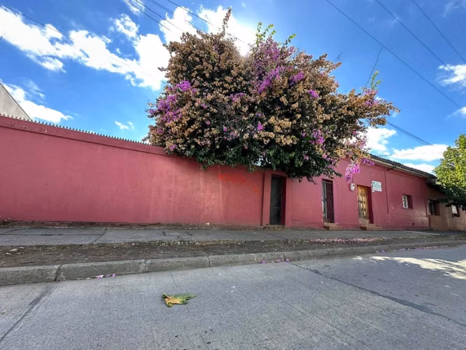 Se vende casa central en Linares,