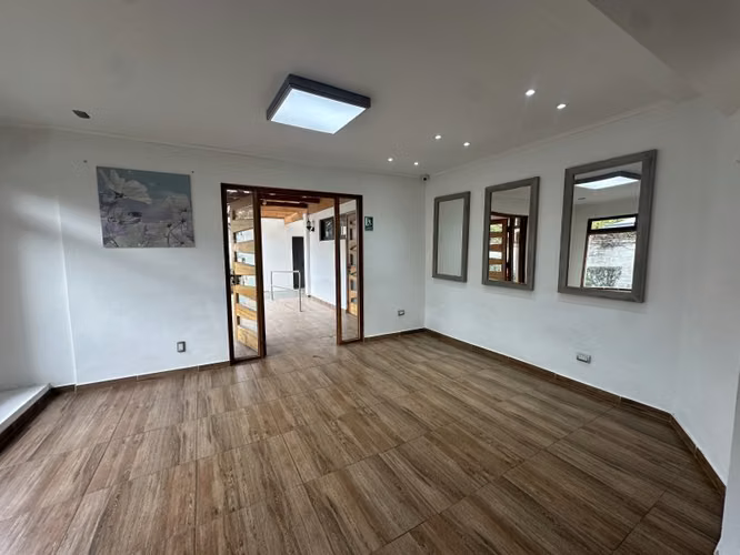 Se vende casa en Condominio Sta. Elena de colbun