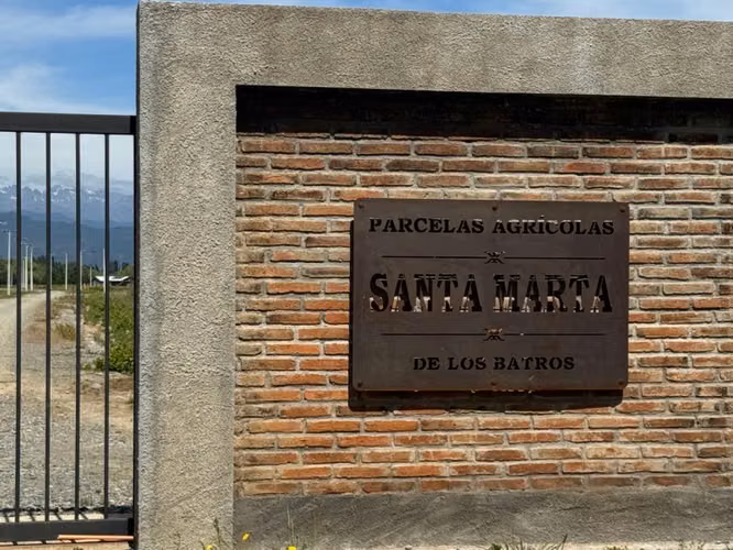 Se vende lote de 5.000 en Loteo Los Batros Linares