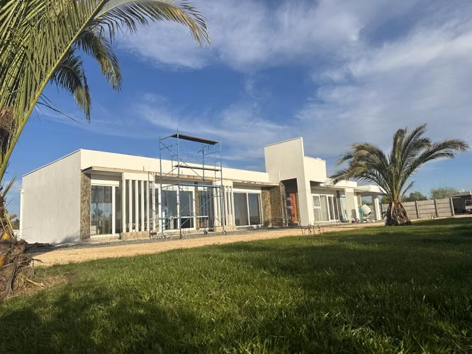 Se vende casa Nueva en Linares