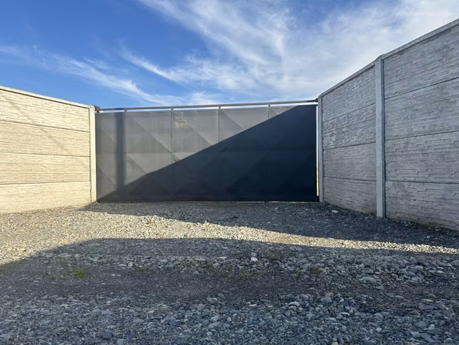 Se vende casa Nueva en Linares