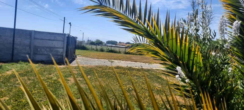 Se vende lote con Rol, sector los Leones frente a Unifrutti,
