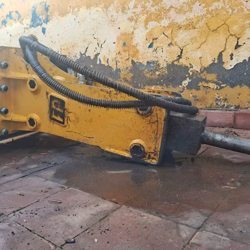 Martillo hidraulico minicargador