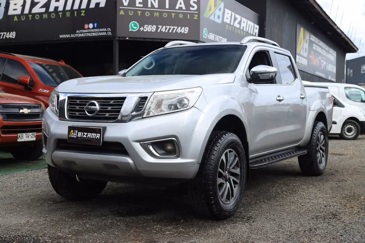 Nissan Np300 versión LE caja Automática. Año 2016, 4x4
