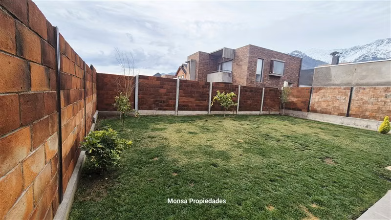 Casa en venta de 3 dorm 3 baños en Peñalolén - Imagen 8