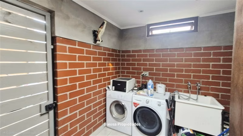 Casa en venta de 3 dorm 3 baños en Peñalolén - Imagen 30