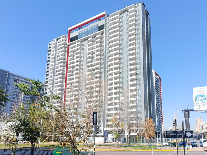 Av. Vicuña Mackenna  (1 Est ) [3470-4]