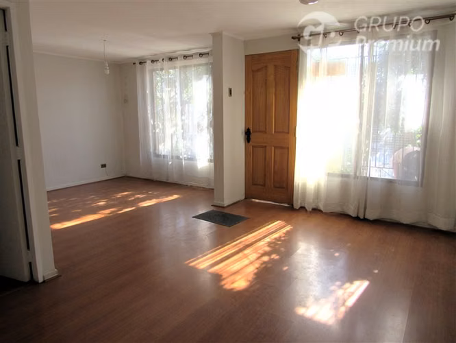 Casa 3D con 169 m de terreno y estacionamiento cerrado