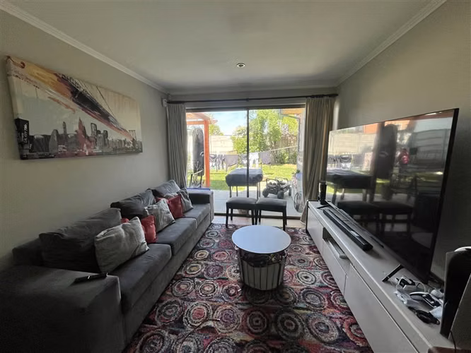 Se Vende Excelente Casa en Portones de Pichimapu, Talca