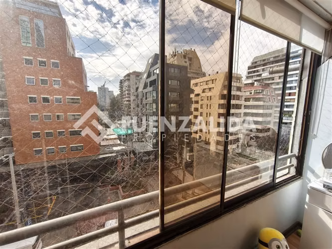 Departamento Venta Las Condes 93m2 3d 3b EB. Metro E.Militar