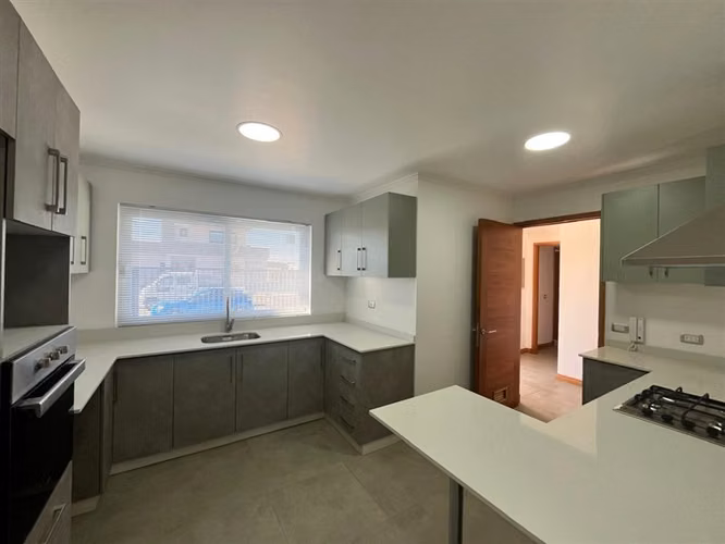 Vendemos Excelente Casa en Parcela San Valentin, Talca