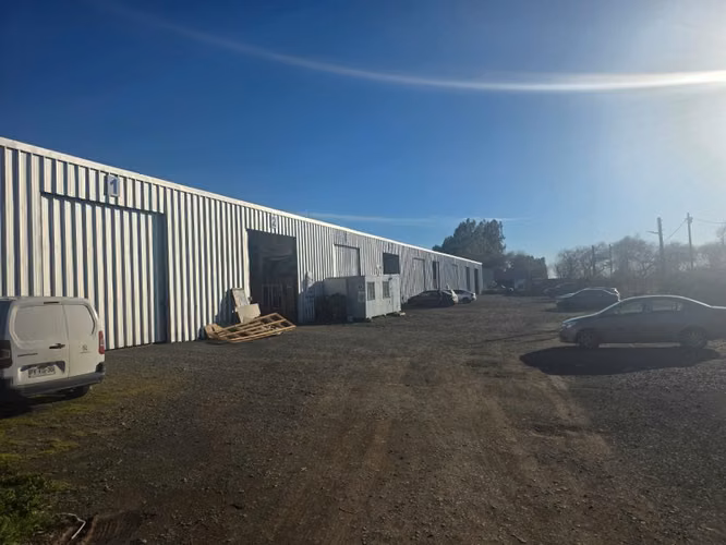 Arriendo bodegas 71 m2, 162m2, 243 M2 0,11 UF + IVA MENSUAL