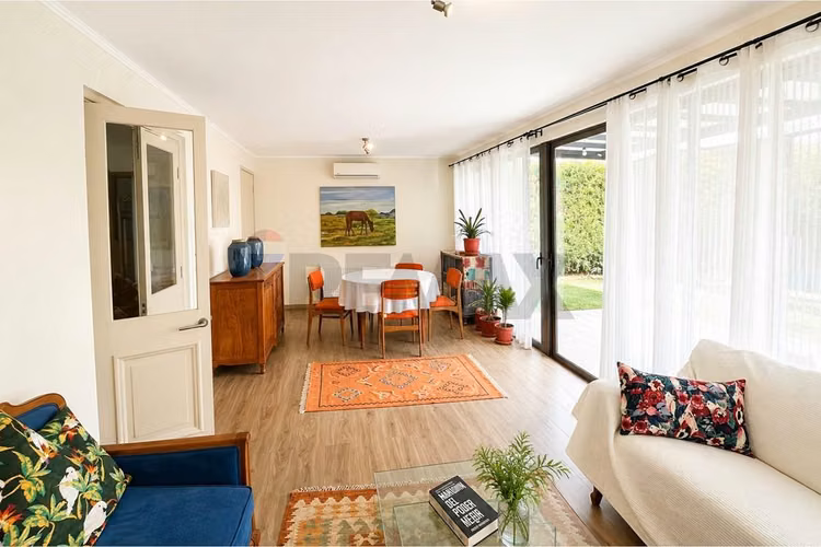 Casa mediterránea a pasos de alianza francesa