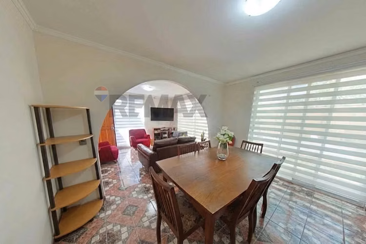 Acogedora casa de 1 piso en cerro esperanza - Imagen 3