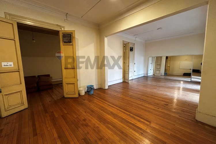 Edificio comercial en casco histórico