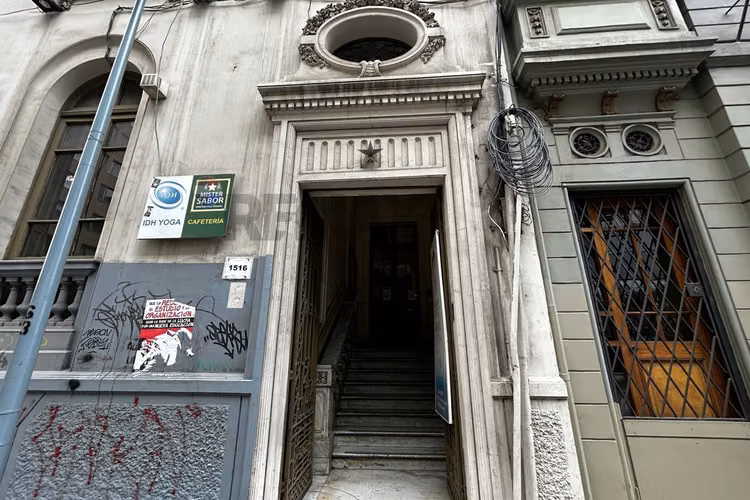 Edificio comercial en casco histórico