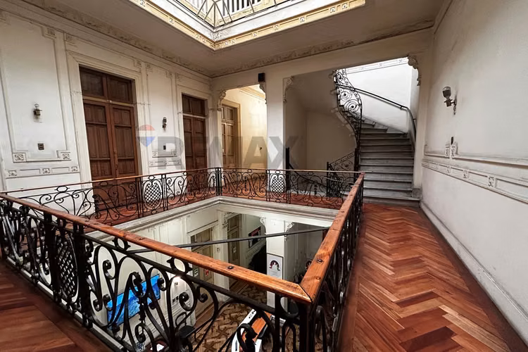 Edificio comercial en casco histórico