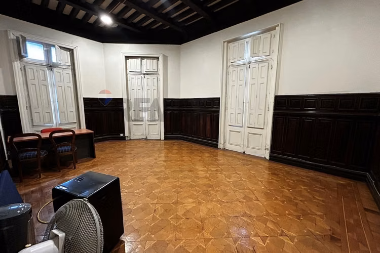 Edificio comercial en casco histórico