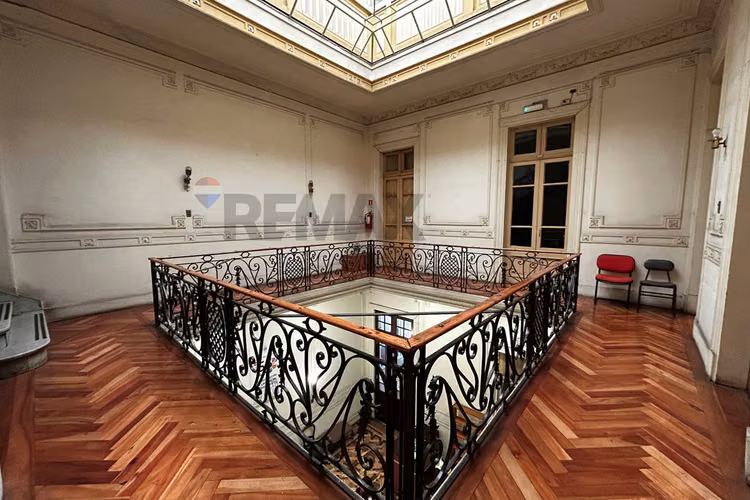 Edificio comercial en casco histórico