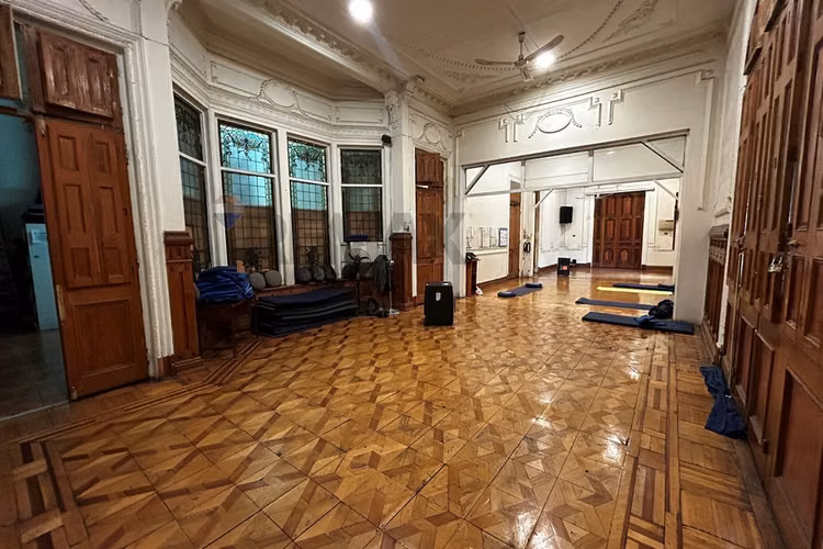 Edificio comercial en casco histórico