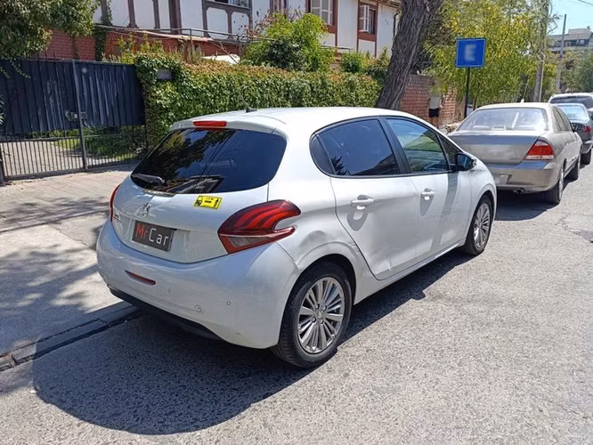 PEUGEOT 208 SIGNATURE BLUE - 2020 | 2686