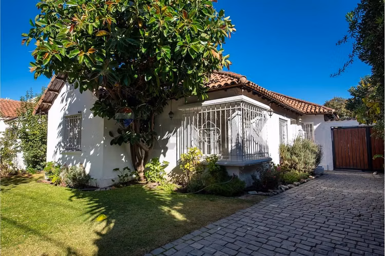 Simón bolívar, 191 mts2. utiles/535 mts2. terreno