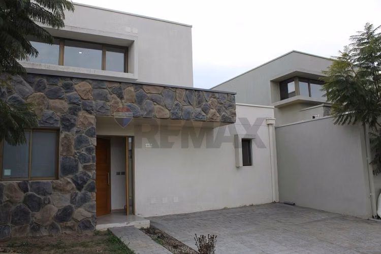 Tu nuevo hogar en buin: espacio y confort ideal