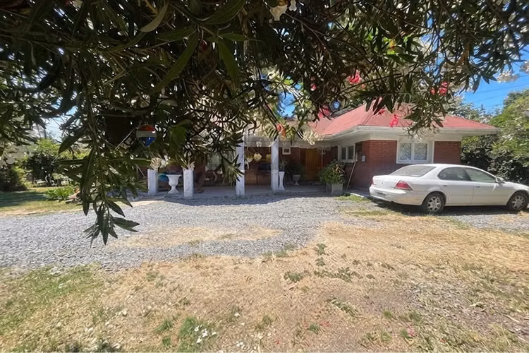 Linda parcela con casa regularizada - Imagen 3