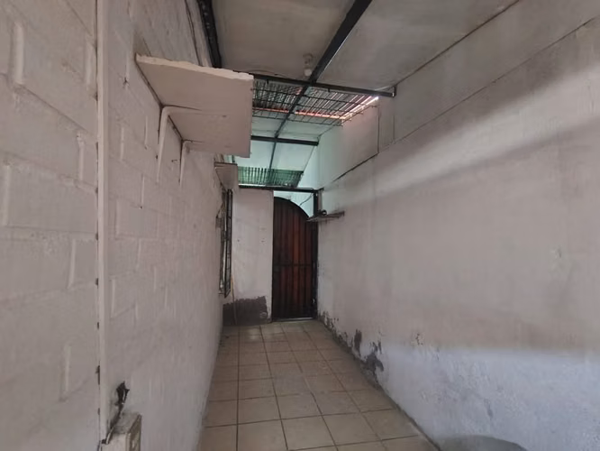 CASA DOS PISOS // NOCEDAL , PUENTE ALTO