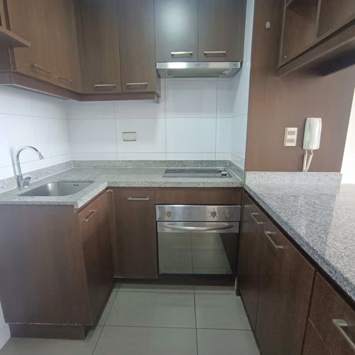 ACOGEDOR 1D1B EN SANTIAGO CON BALCÓN